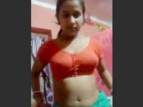 Newly married cutie in saree - a sight to behold