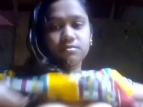 Indian girl takes nude selfies and masturbates for her lover