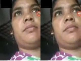 College girl's video call with her lover turns into a steamy session