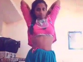 Nude Indian girl Bhabha takes a solo selfie in village