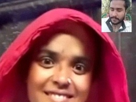 Indian babe indulges in safe sex with a cucumber