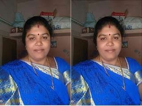Bhabhi's big boobs and pussy on display