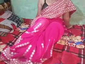 Desi bhabhi's homemade video turns on viewers