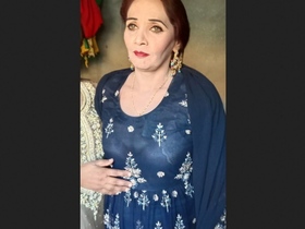 Milf gets fucked by her lover in MMS video