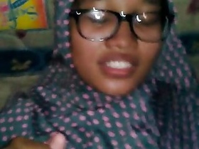 Muslim woman with unshaved pubic hair wears hijab in Indonesian video