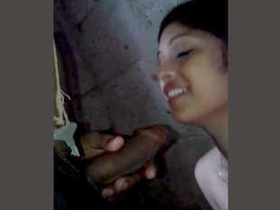 Bathroom fun with a newlywed babe who loves to suck cock