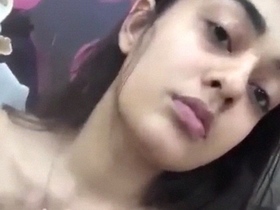 Pakistani girl spits on boobs in nude selfie video