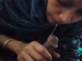 Desi village bhabhi gives a blowjob in a sex video for money