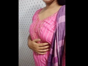 Desi girl soaps up in the shower