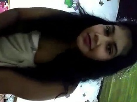 Cute desi teen fingering herself in HD video