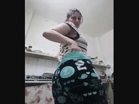 Bhabhi's big ass in action in hot video