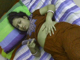 Indian wife undresses and pees in a video