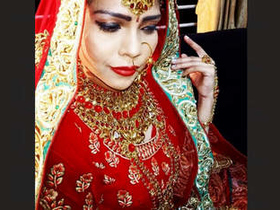 Indian bride flaunts her assets in a steamy solo video