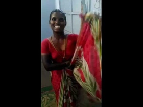 Sudha's Phuddi in Desi Aunty's Hands