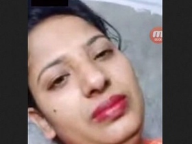 Hot and horny Indian bhabhi