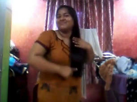 Bhabhi's naughty side: Watch her expose her tight pussy and juicy ass