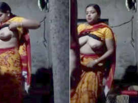 Beautiful girl from desi village has sex for money with neighbor