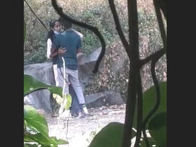 Horny college students fuck in the great outdoors