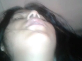 Watch a stunning girl ride a dildo with her mouth