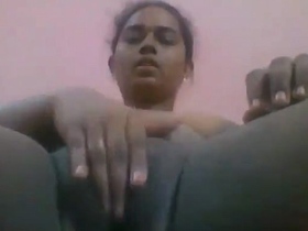 Bhabhi's erotic spreading session