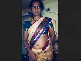 Tamil babe reveals her big boobs and pussy