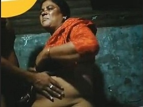 Aunty Randi gets paid for a quick and intense sexual encounter