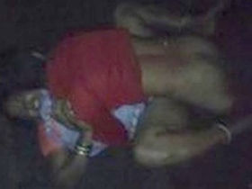 Desi aunty gets paid to have sex outdoors in a village