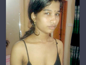 Cute Indian girl gets paid to have sex in a hotel room