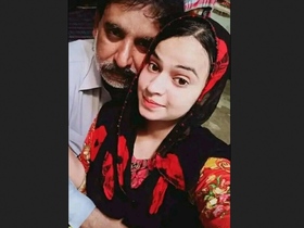 Pakistani babe flaunts her big boobs and pussy in a steamy video