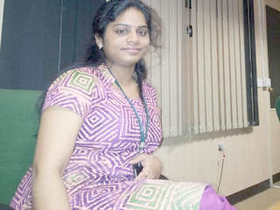 South Indian aunty's nude office part