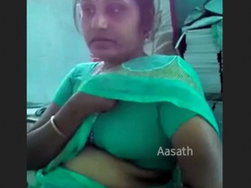 Mature bhabhi's big breasts squeezed by colleague at workplace