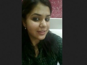 Steamy MMS video of a young girl getting fucked by her boss in the office