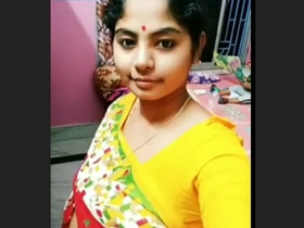 Bhabhi's naughty MMS escapades in the village