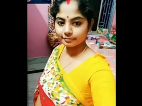 Bhabi's hot cam show in the village